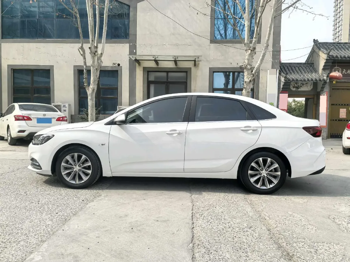 2020 Chevrolet Monza 1.5L 113HP L4 6AT,autocango,china used car exporter,china ev exporter,chinese used car exporter,chinese used ev exporter