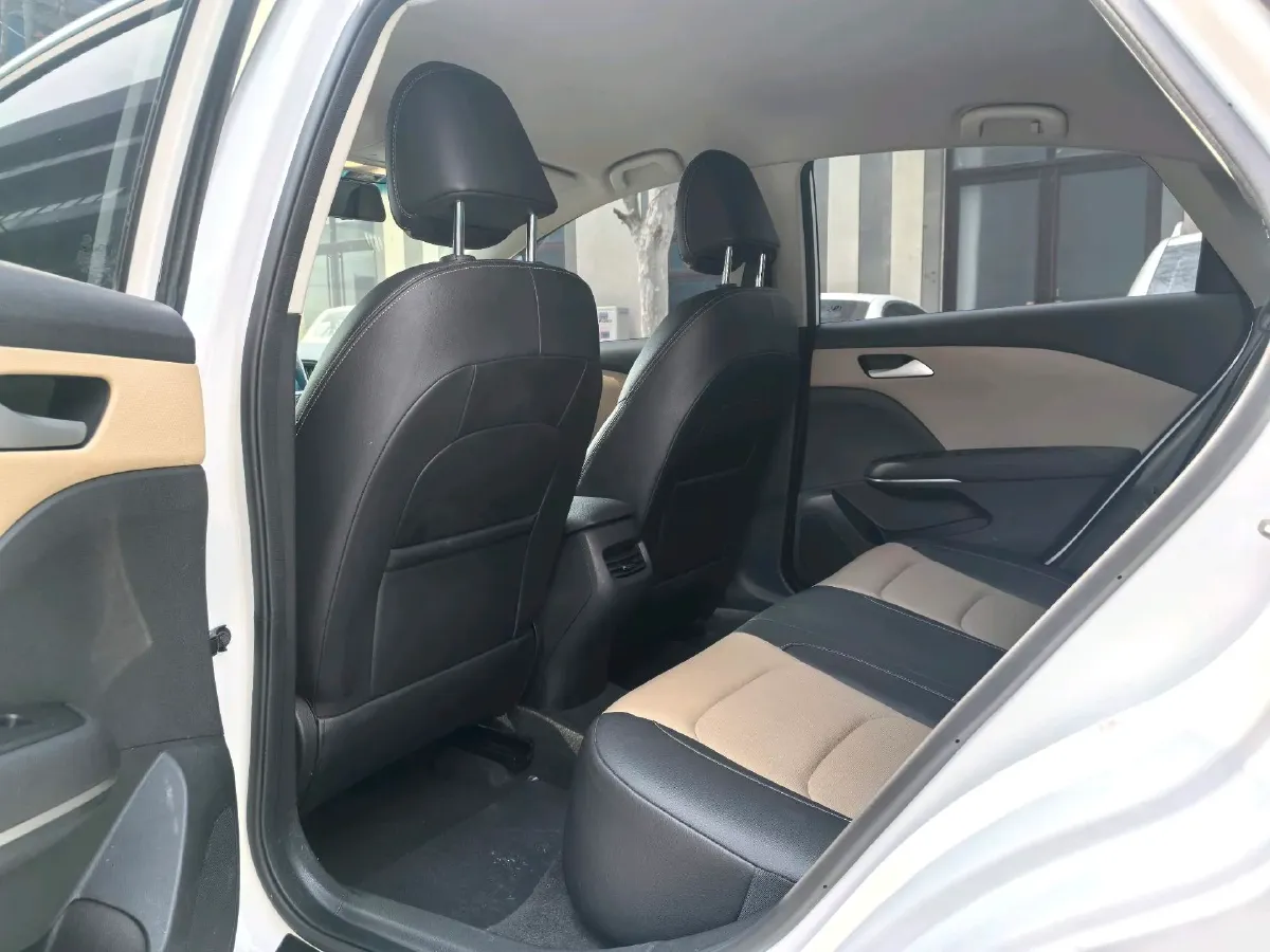 2020 Chevrolet Monza 1.5L 113HP L4 6AT,autocango,china used car exporter,china ev exporter,chinese used car exporter,chinese used ev exporter