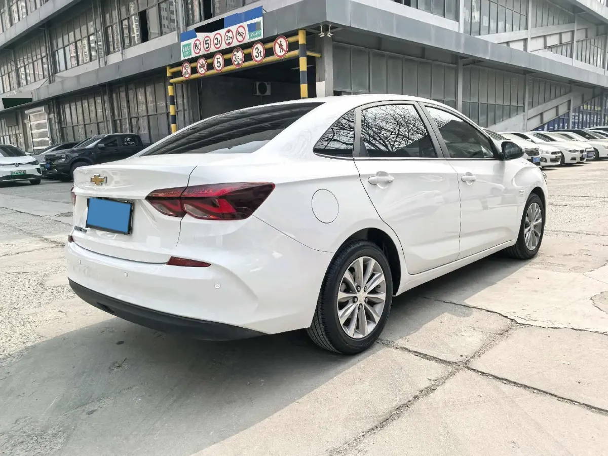 2020 Chevrolet Monza 1.5L 113HP L4 6AT,autocango,china used car exporter,china ev exporter,chinese used car exporter,chinese used ev exporter