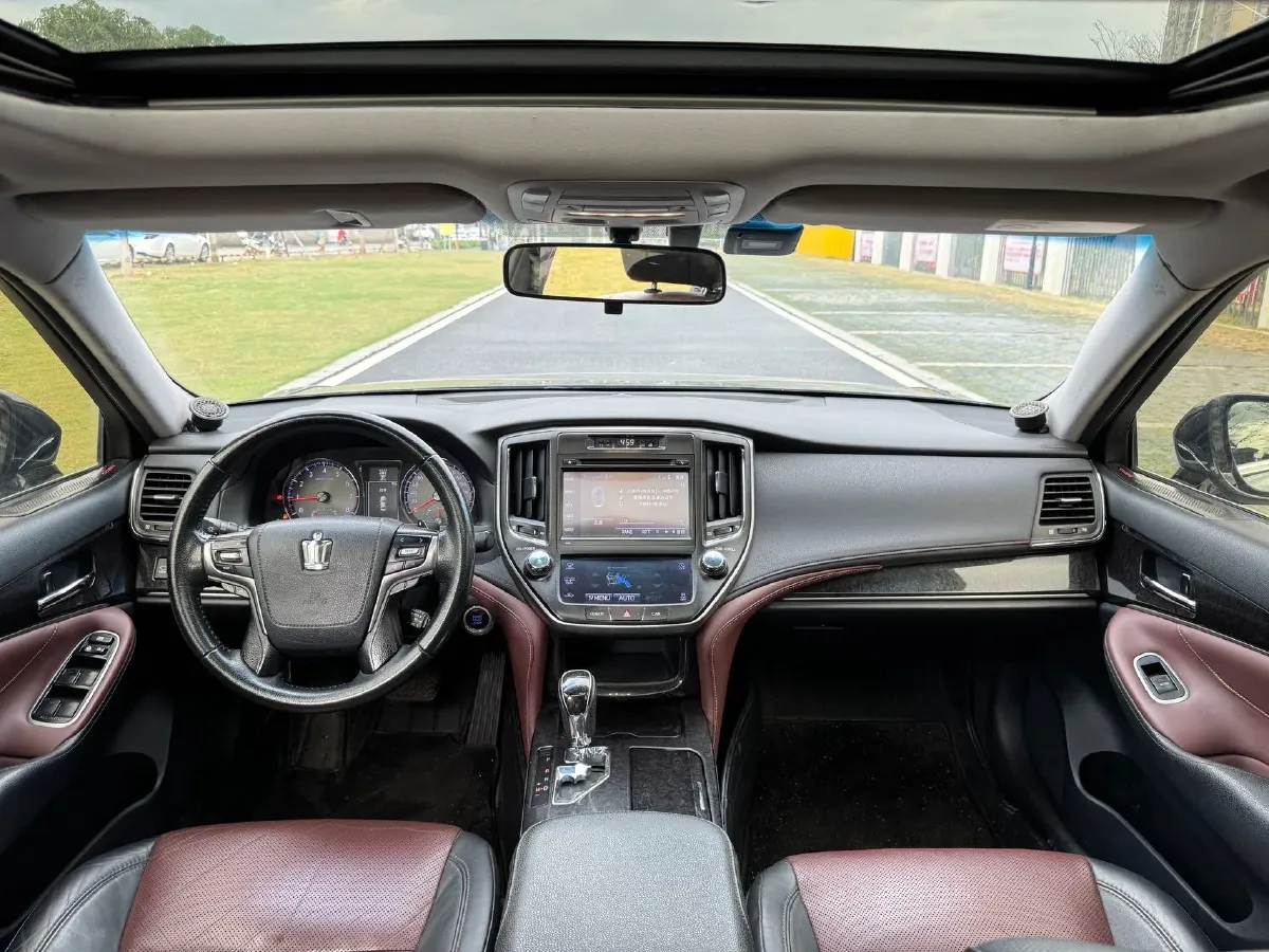 2018 Toyota Highlander 2.0T 220HP L4 6AT,autocango,china used car exporter,china ev exporter,chinese used car exporter,chinese used ev exporter