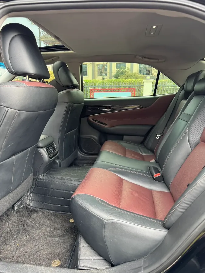 2018 Toyota Highlander 2.0T 220HP L4 6AT,autocango,china used car exporter,china ev exporter,chinese used car exporter,chinese used ev exporter