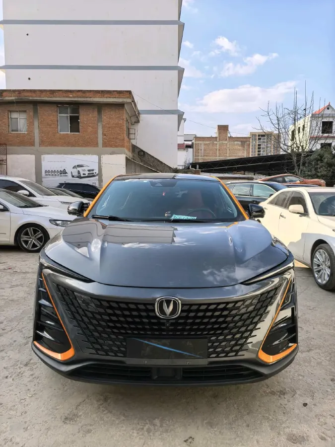 2020 ChangAn UNI-T 1.5T 180HP L4 7DCT,autocango,china used car exporter,china ev exporter,chinese used car exporter,chinese used ev exporter