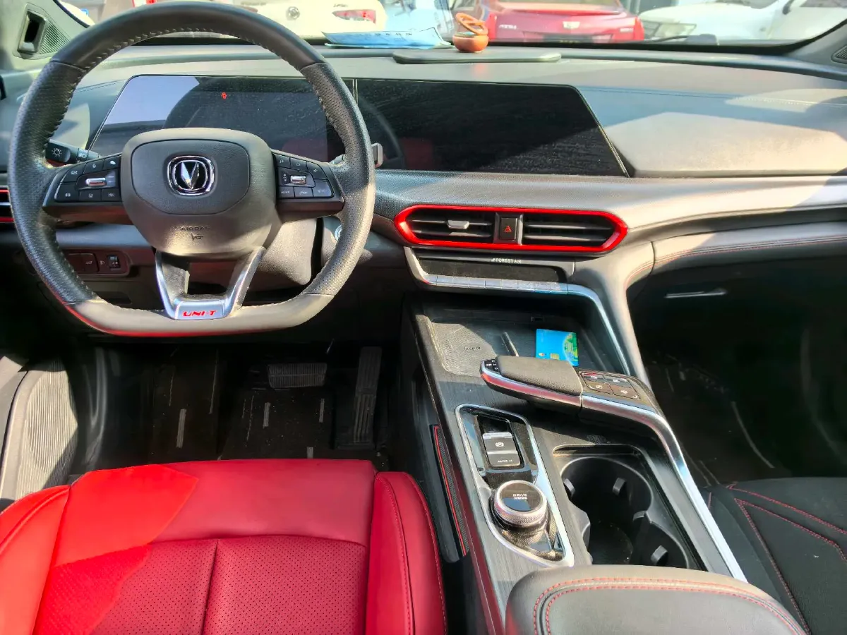 2020 ChangAn UNI-T 1.5T 180HP L4 7DCT,autocango,china used car exporter,china ev exporter,chinese used car exporter,chinese used ev exporter