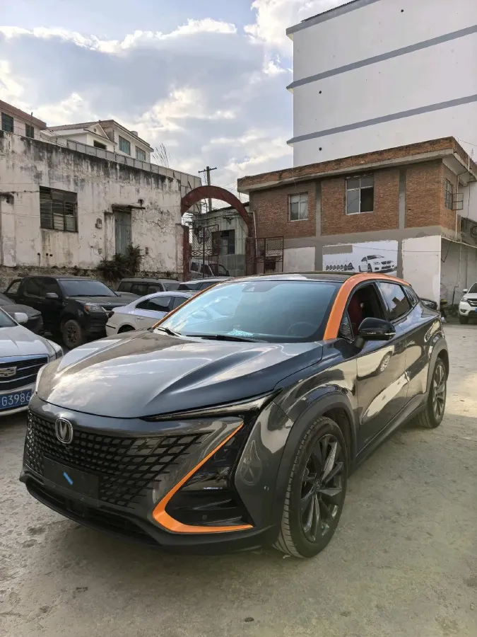 2020 ChangAn UNI-T 1.5T 180HP L4 7DCT,autocango,china used car exporter,china ev exporter,chinese used car exporter,chinese used ev exporter