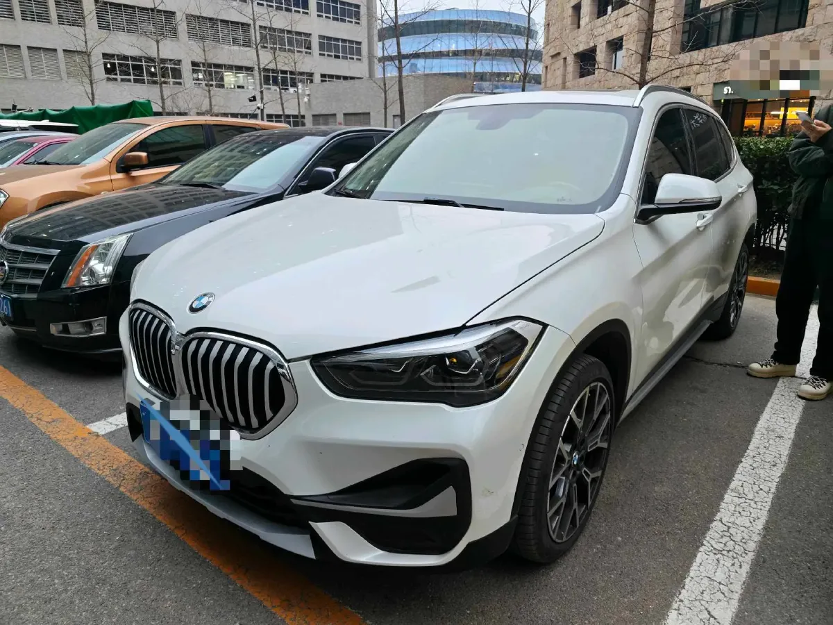 2020 BMW X1 2.0T 192HP L4 8AT,autocango,china used car exporter,china ev exporter,chinese used car exporter,chinese used ev exporter