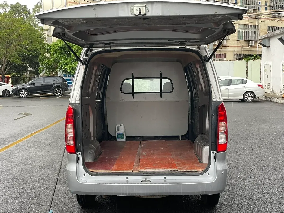 2021 WuLing RongGuang Mini Truck 1.2L 76HP L4 5MT,autocango,china used car exporter,china ev exporter,chinese used car exporter,chinese used ev exporter