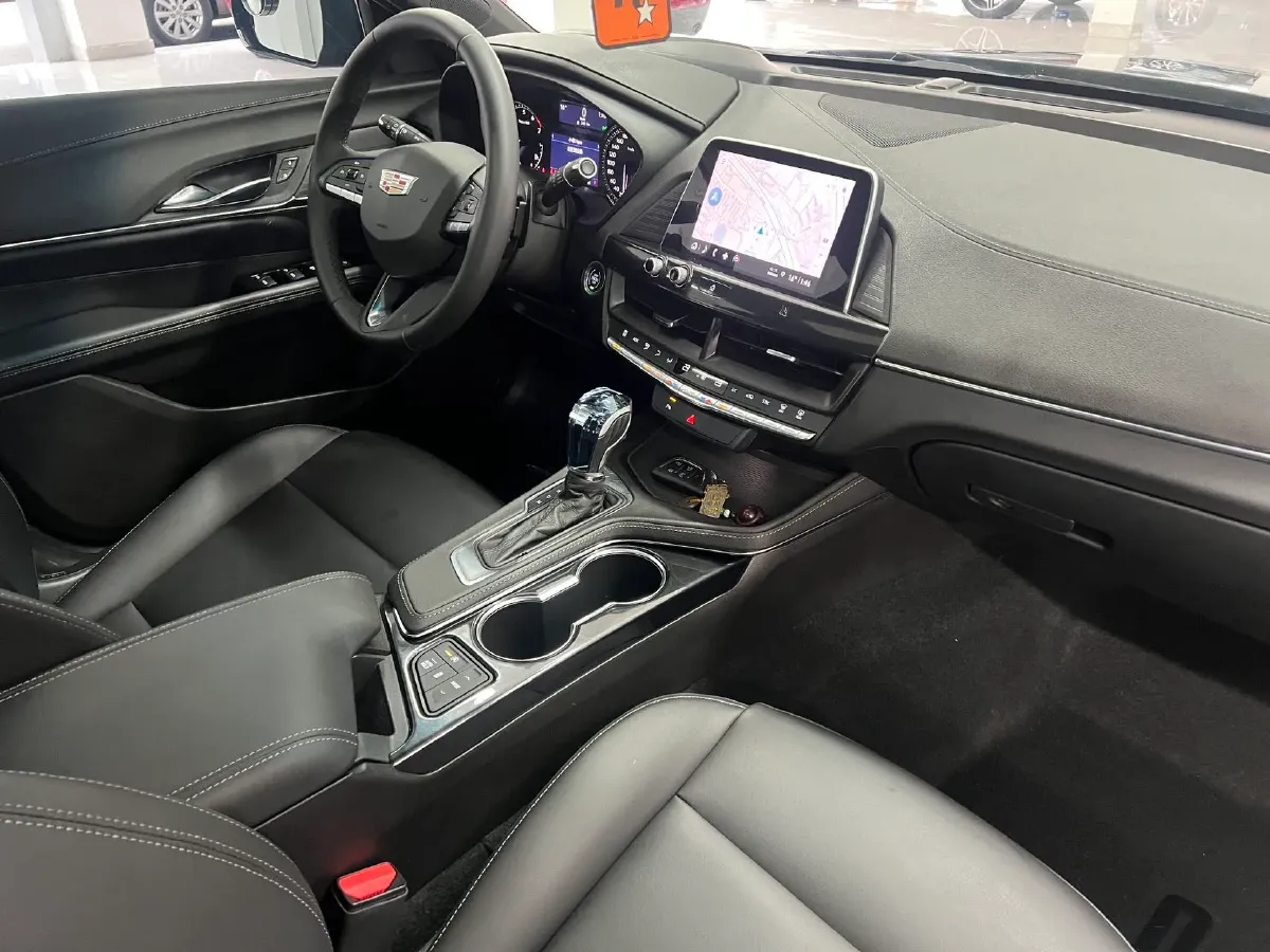 2022 Cadillac CT4 2.0T 237HP L4 8AT,autocango,china used car exporter,china ev exporter,chinese used car exporter,chinese used ev exporter