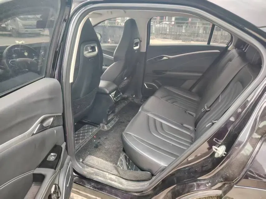 2022 Venucia Grand V 1.5T 190HP L4 7DCT,autocango,china used car exporter,china ev exporter,chinese used car exporter,chinese used ev exporter