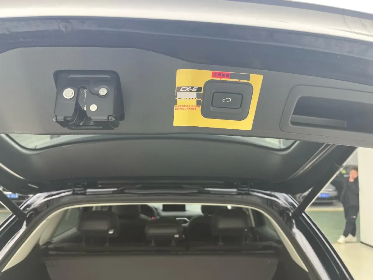 2022 MAXUS XinTu V90 2.0T 150HP L4 6AT,autocango,china used car exporter,china ev exporter,chinese used car exporter,chinese used ev exporter