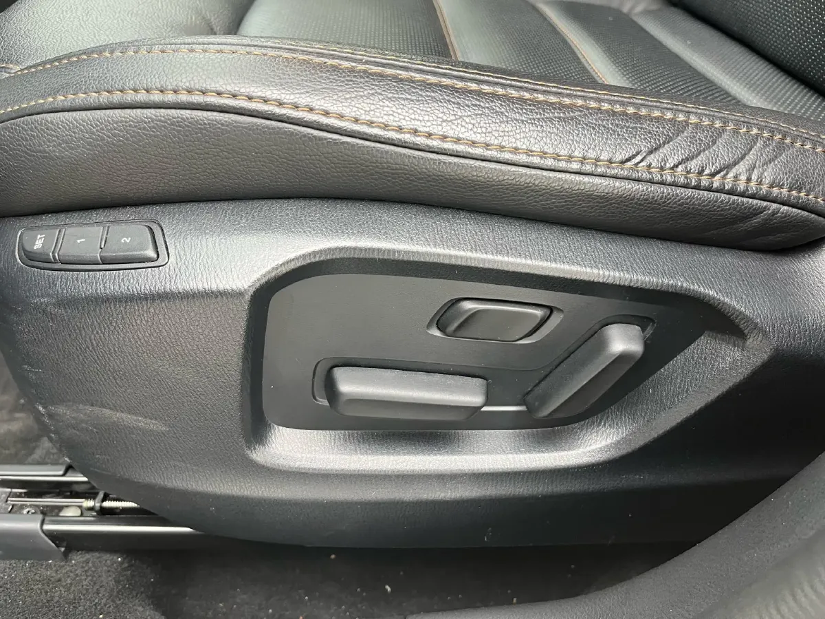 2022 MAXUS XinTu V90 2.0T 150HP L4 6AT,autocango,china used car exporter,china ev exporter,chinese used car exporter,chinese used ev exporter