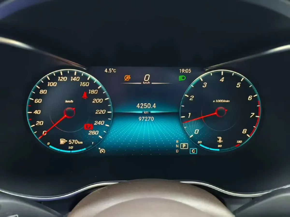 2020 Mercedes-Benz GLC Class 2.0T 197HP L4 9AT,autocango,china used car exporter,china ev exporter,chinese used car exporter,chinese used ev exporter