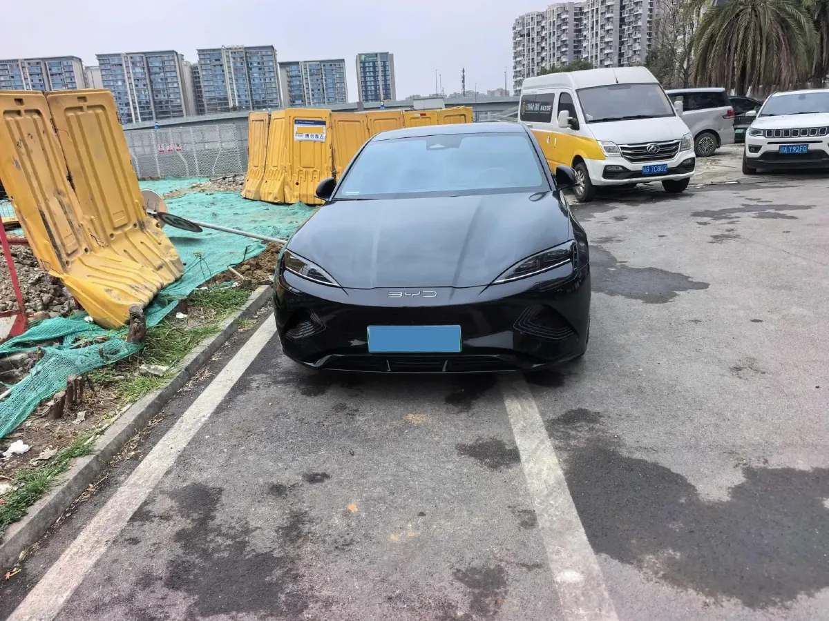 2022 AITO AITO M5 Range Extended 125HP REEV 40KWH,autocango,china used car exporter,china ev exporter,chinese used car exporter,chinese used ev exporter