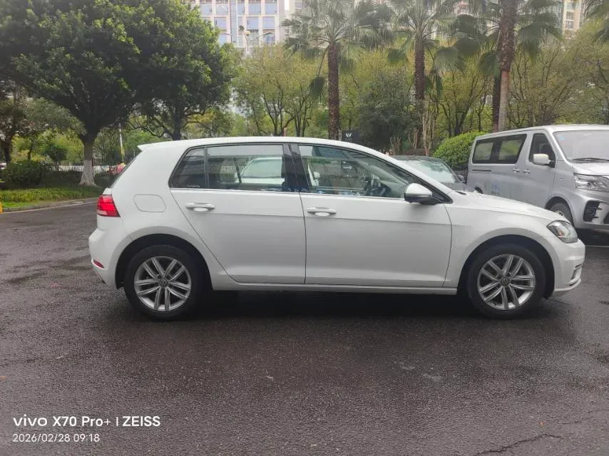 2018 Volkswagen Golf 1.6L 110HP L4 6AT,autocango,china used car exporter,china ev exporter,chinese used car exporter,chinese used ev exporter