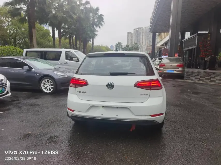 2018 Volkswagen Golf 1.6L 110HP L4 6AT,autocango,china used car exporter,china ev exporter,chinese used car exporter,chinese used ev exporter