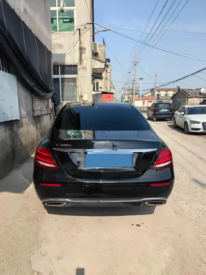 2020 Mercedes-Benz E Class 1.5T 184HP L4 9AT,autocango,china used car exporter,china ev exporter,chinese used car exporter,chinese used ev exporter