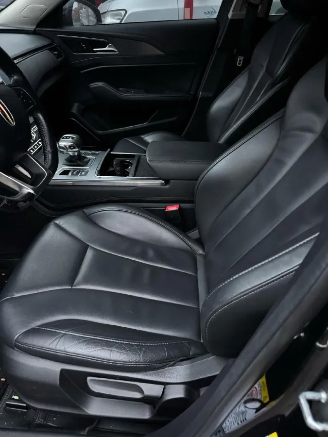 2020 HongQi H5 1.5T 169HP L4 7DCT,autocango,china used car exporter,china ev exporter,chinese used car exporter,chinese used ev exporter