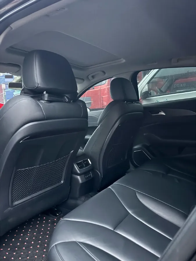 2020 HongQi H5 1.5T 169HP L4 7DCT,autocango,china used car exporter,china ev exporter,chinese used car exporter,chinese used ev exporter