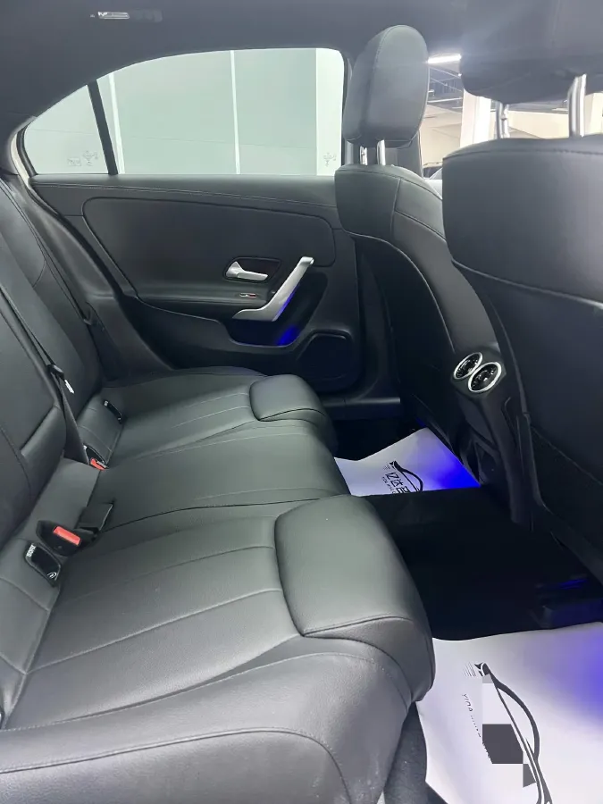 2023 Mercedes-Benz A Class 1.3T 136HP L4 7DCT,autocango,china used car exporter,china ev exporter,chinese used car exporter,chinese used ev exporter