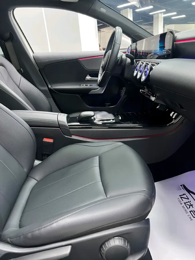 2023 Mercedes-Benz A Class 1.3T 136HP L4 7DCT,autocango,china used car exporter,china ev exporter,chinese used car exporter,chinese used ev exporter