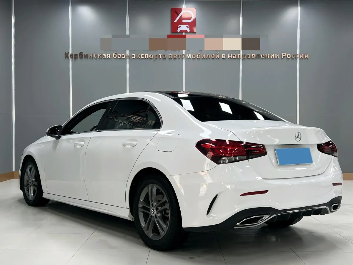 2023 Mercedes-Benz A Class 1.3T 136HP L4 7DCT,autocango,china used car exporter,china ev exporter,chinese used car exporter,chinese used ev exporter