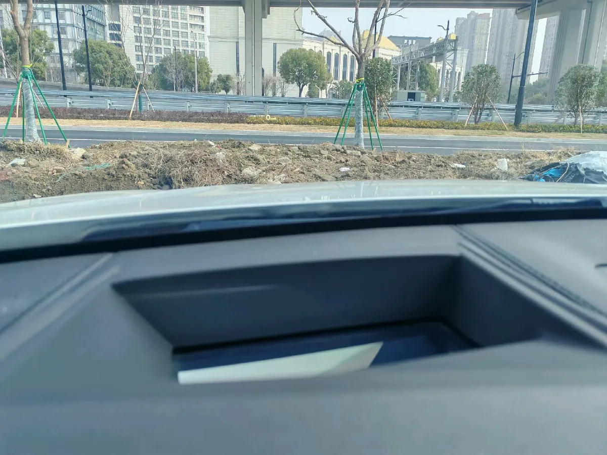 2020 BMW X1 2.0T 192HP L4 8AT,autocango,china used car exporter,china ev exporter,chinese used car exporter,chinese used ev exporter