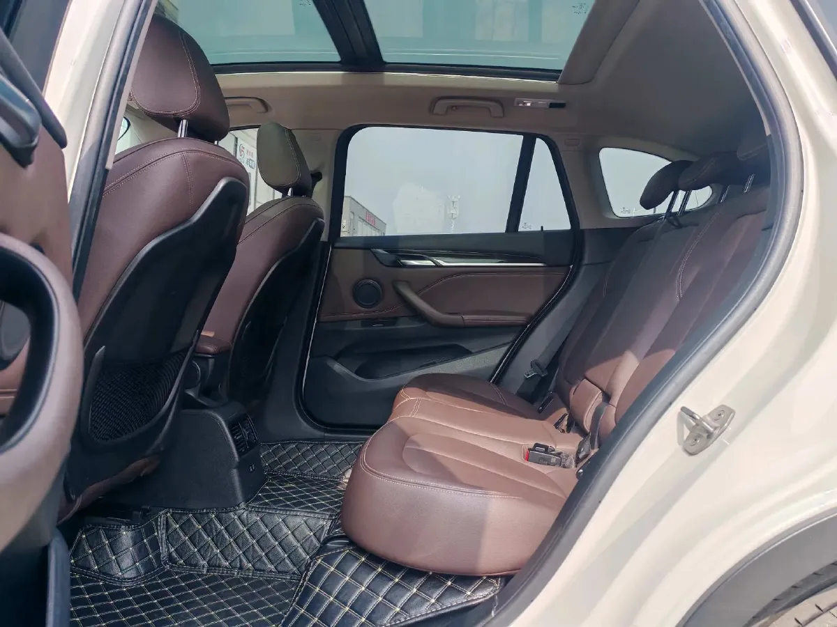 2020 BMW X1 2.0T 192HP L4 8AT,autocango,china used car exporter,china ev exporter,chinese used car exporter,chinese used ev exporter