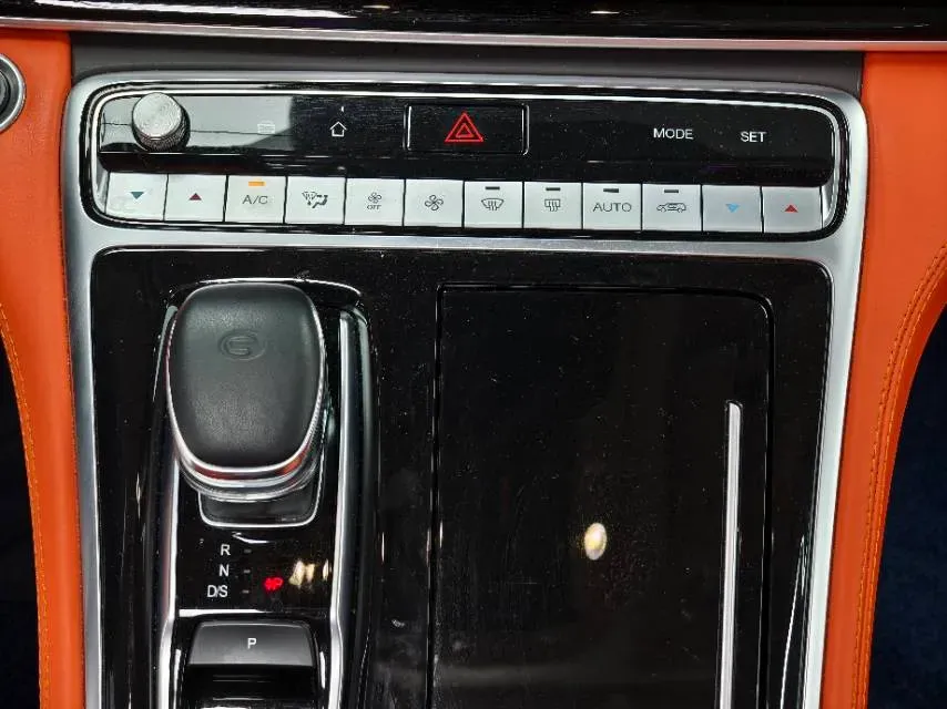 2023 GAC Trumpchi M8 2.0T 252HP L4 8AT,autocango,china used car exporter,china ev exporter,chinese used car exporter,chinese used ev exporter