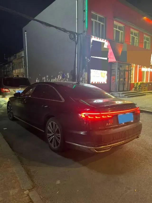 2021 Audi A8 3.0T 340HP V6 8AT,autocango,china used car exporter,china ev exporter,chinese used car exporter,chinese used ev exporter