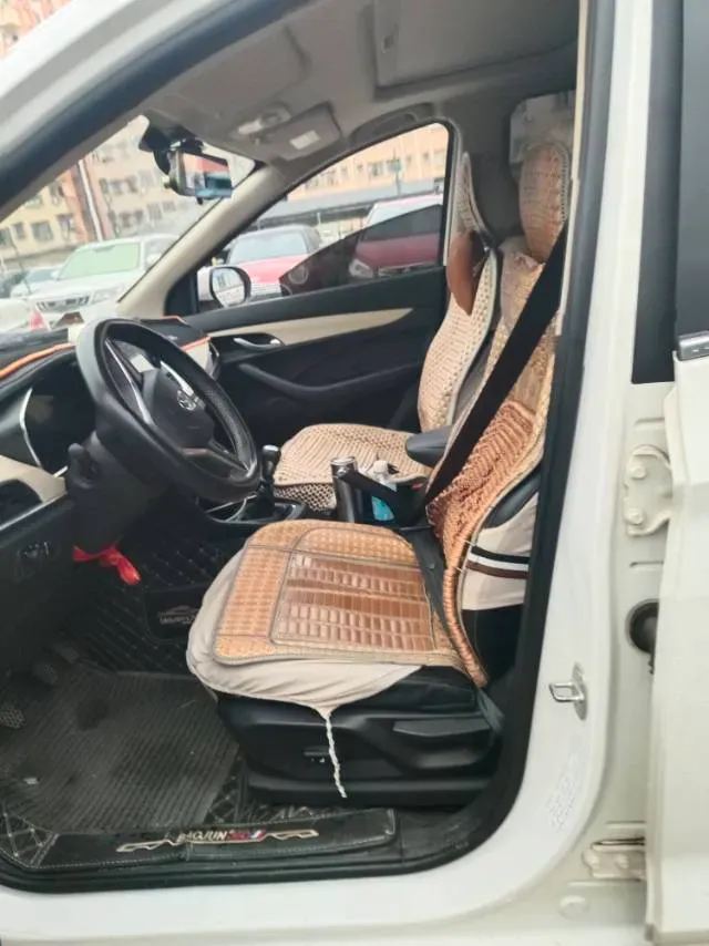 2018 BaoJun 360 1.5L 112HP L4 6MT,autocango,china used car exporter,china ev exporter,chinese used car exporter,chinese used ev exporter