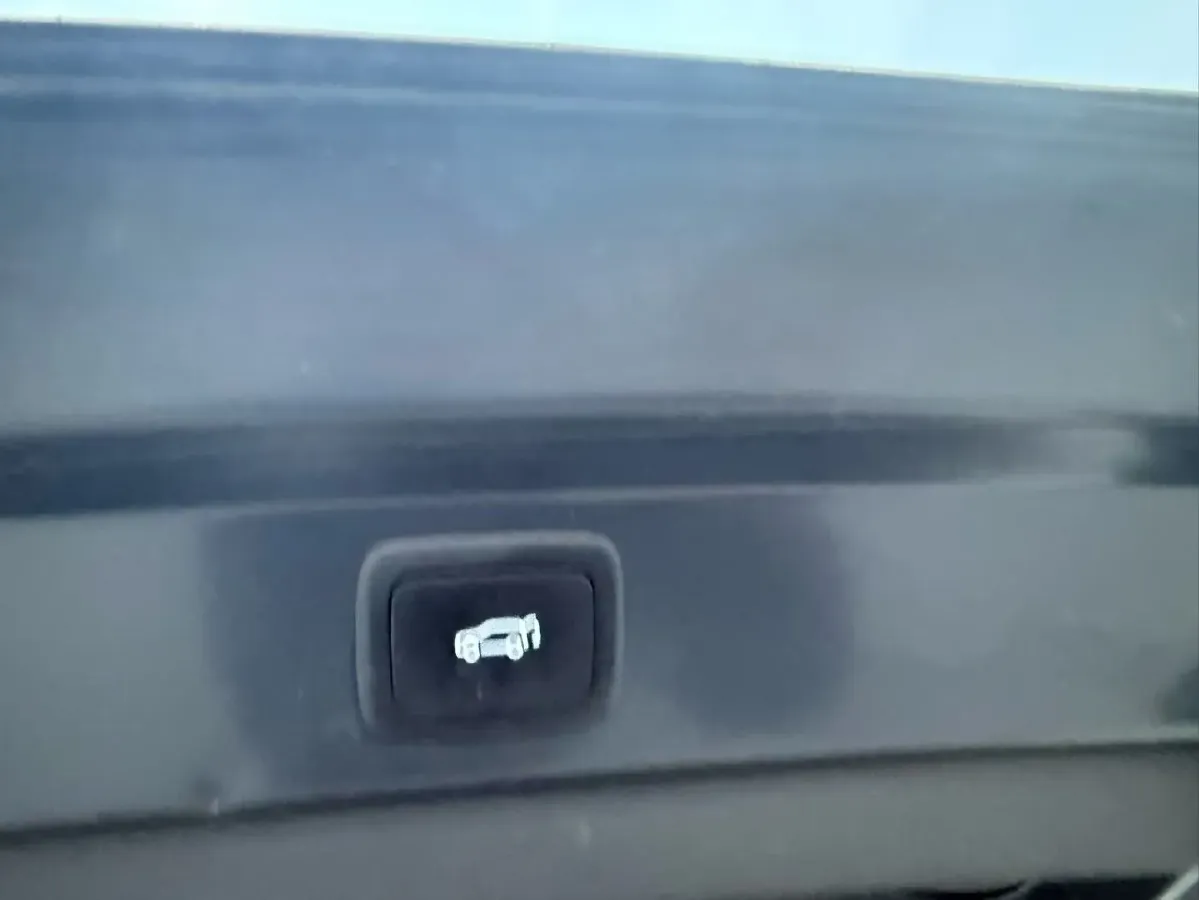 2017 Roewe RX5 1.5T 169HP L4 2AT PHEV 12KWH,autocango,china used car exporter,china ev exporter,chinese used car exporter,chinese used ev exporter