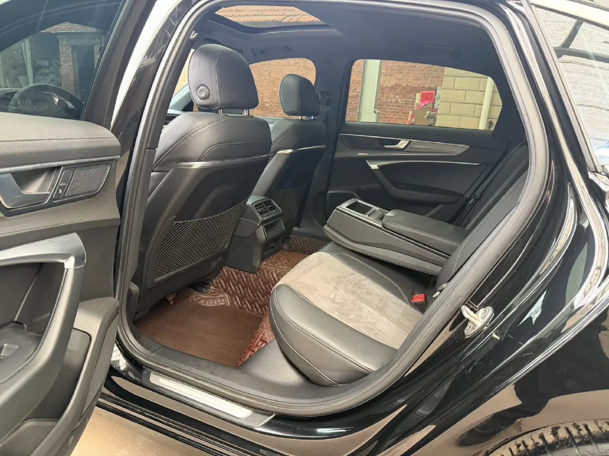 2019 Audi A6L 2.0T 190HP L4 7DCT,autocango,china used car exporter,china ev exporter,chinese used car exporter,chinese used ev exporter