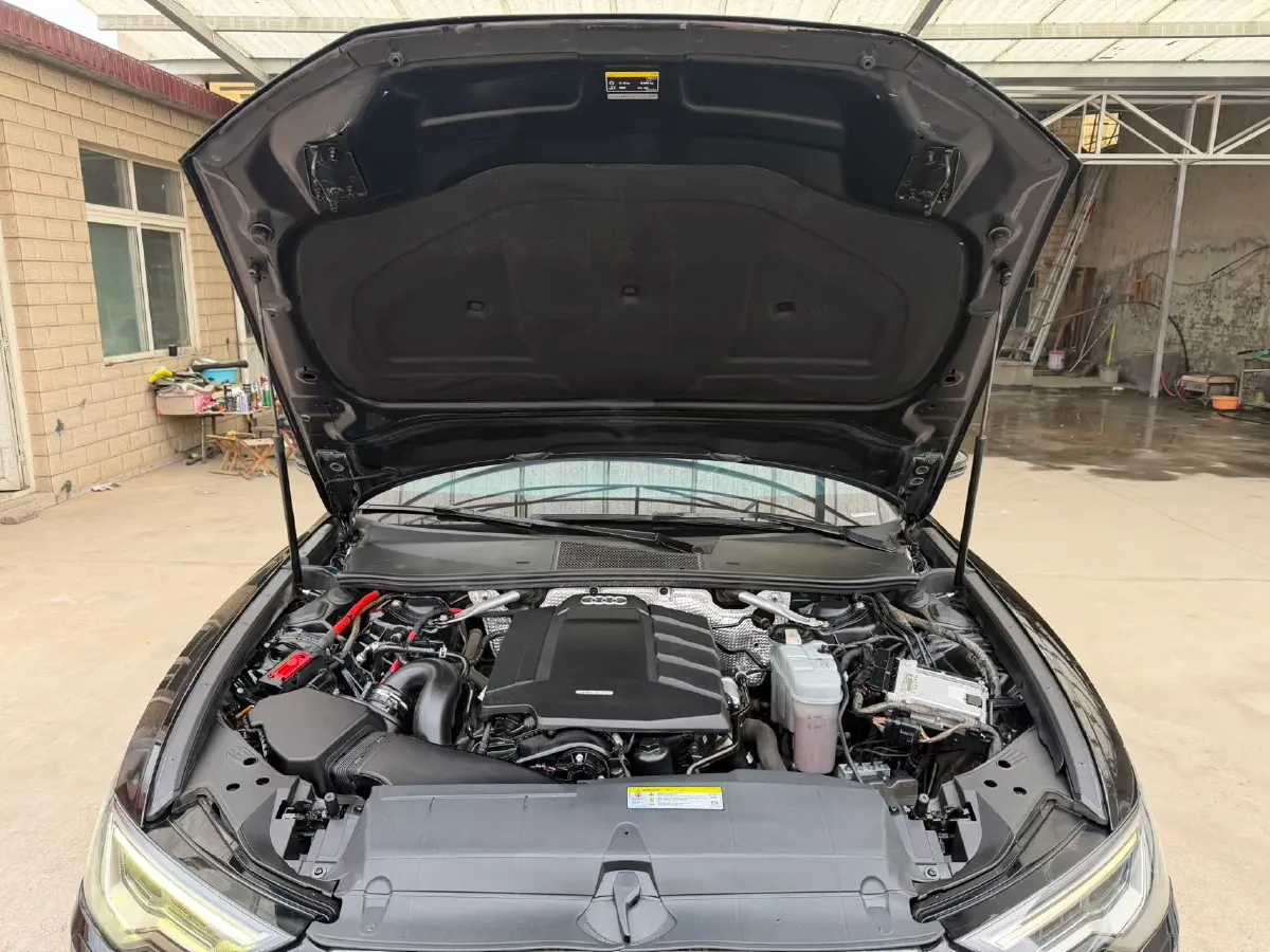 2019 Audi A6L 2.0T 190HP L4 7DCT,autocango,china used car exporter,china ev exporter,chinese used car exporter,chinese used ev exporter