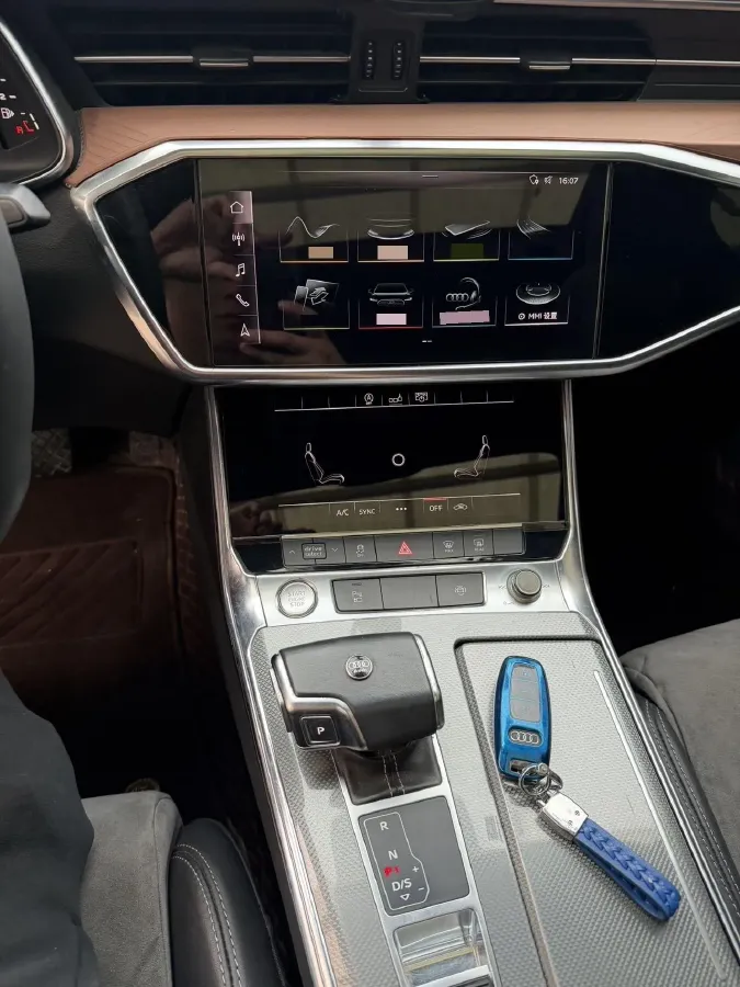 2019 Audi A6L 2.0T 190HP L4 7DCT,autocango,china used car exporter,china ev exporter,chinese used car exporter,chinese used ev exporter