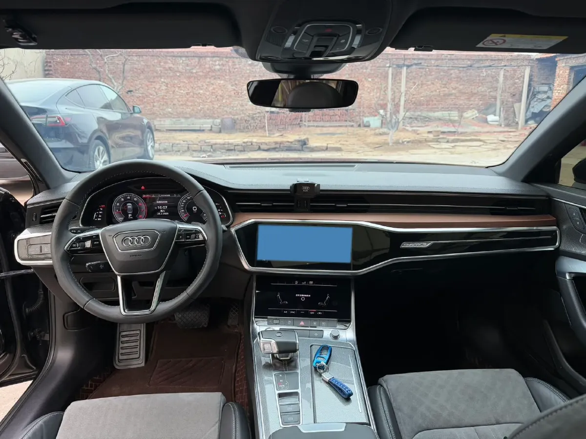 2019 Audi A6L 2.0T 190HP L4 7DCT,autocango,china used car exporter,china ev exporter,chinese used car exporter,chinese used ev exporter