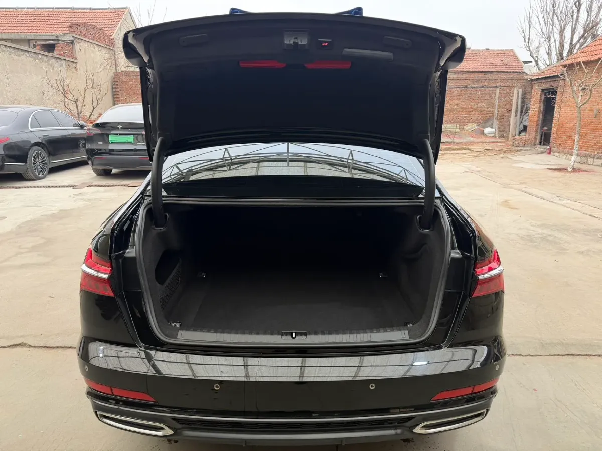 2019 Audi A6L 2.0T 190HP L4 7DCT,autocango,china used car exporter,china ev exporter,chinese used car exporter,chinese used ev exporter