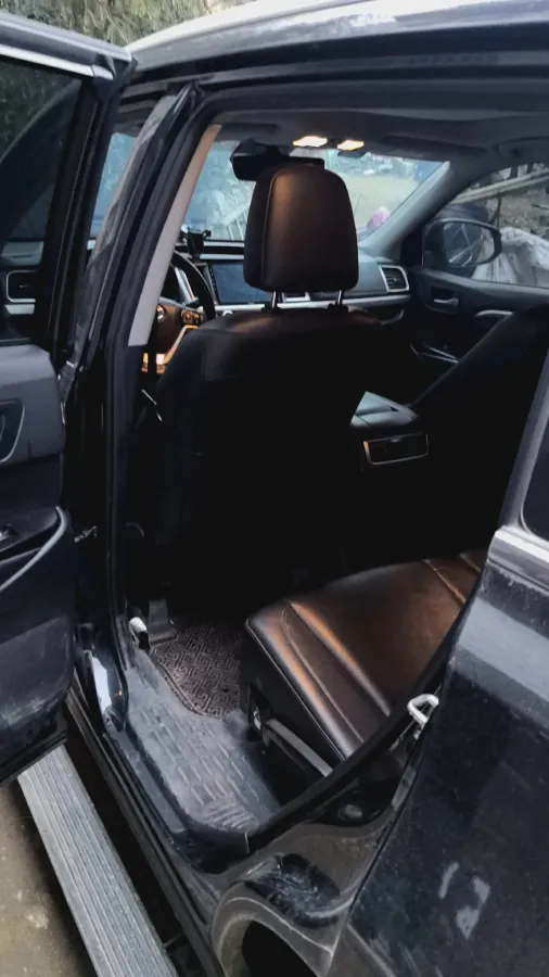 2021 Toyota Highlander 2.0T 220HP L4 6AT,autocango,china used car exporter,china ev exporter,chinese used car exporter,chinese used ev exporter