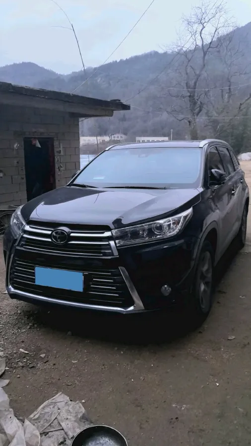 2021 Toyota Highlander 2.0T 220HP L4 6AT,autocango,china used car exporter,china ev exporter,chinese used car exporter,chinese used ev exporter