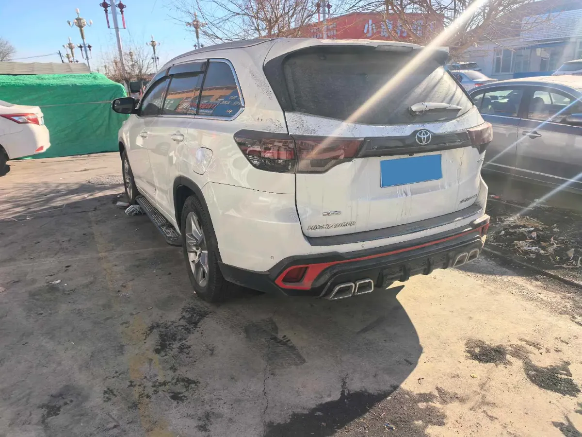 2021 Toyota Highlander 2.0T 220HP L4 6AT,autocango,china used car exporter,china ev exporter,chinese used car exporter,chinese used ev exporter