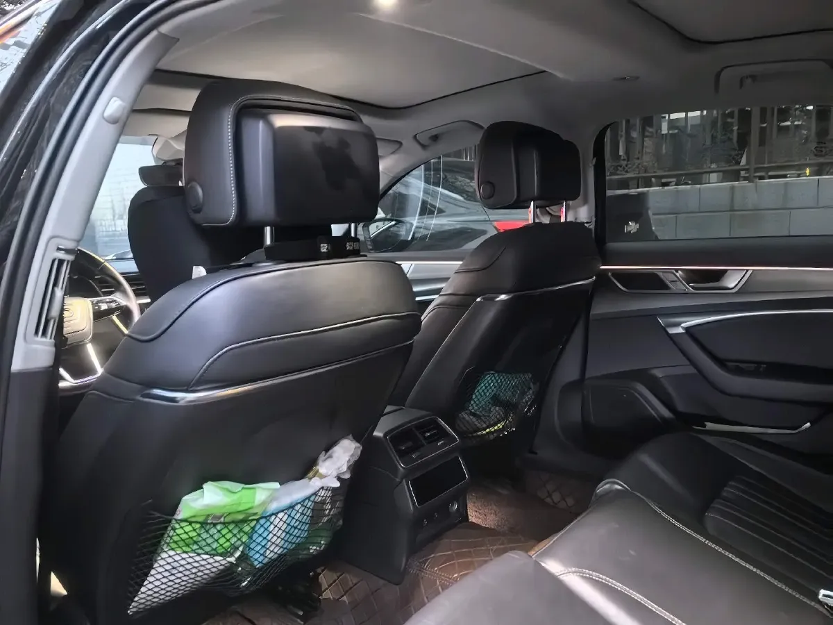 2023 Audi A6L 2.0T 245HP L4 7DCT,autocango,china used car exporter,china ev exporter,chinese used car exporter,chinese used ev exporter