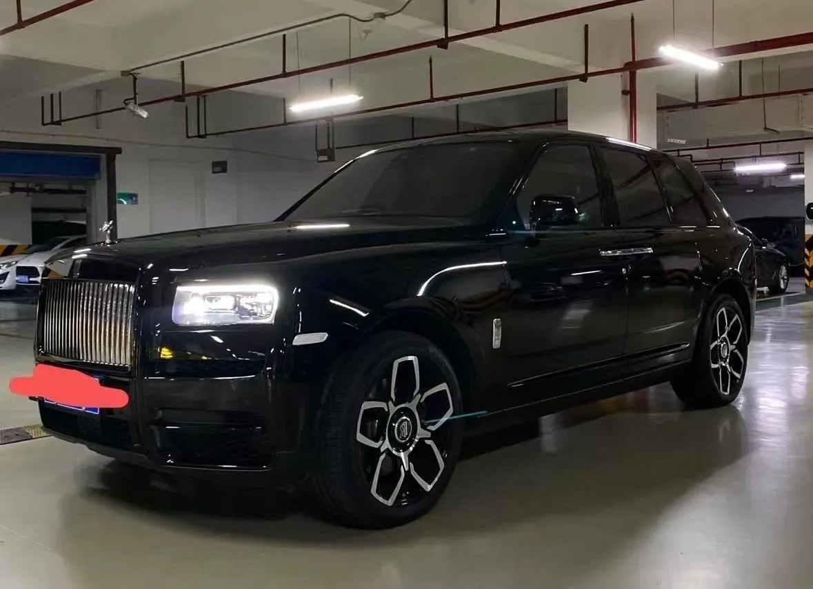 2018 Rolls-Royce Cullinan 6.7T 571HP V12 8AT,autocango,china used car exporter,china ev exporter,chinese used car exporter,chinese used ev exporter