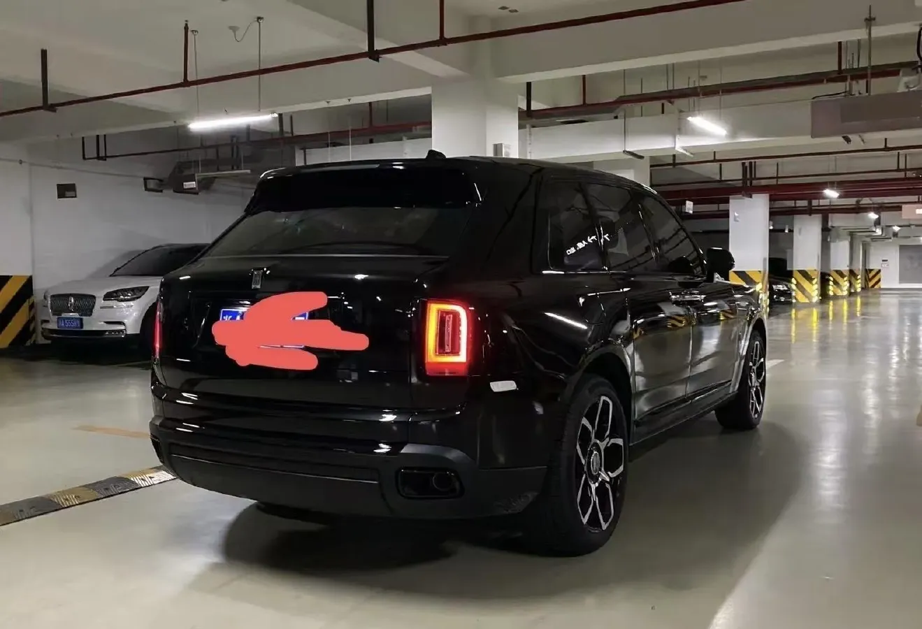 2018 Rolls-Royce Cullinan 6.7T 571HP V12 8AT,autocango,china used car exporter,china ev exporter,chinese used car exporter,chinese used ev exporter
