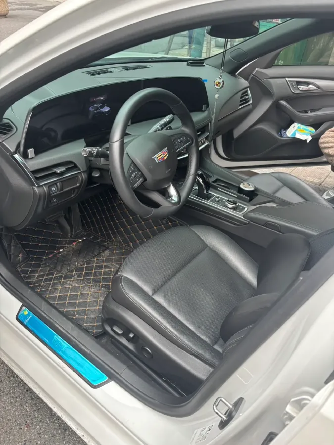 2024 Cadillac CT5 2.0T 237HP L4 10AT,autocango,china used car exporter,china ev exporter,chinese used car exporter,chinese used ev exporter