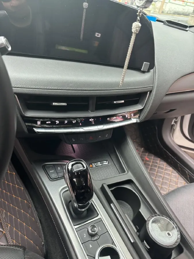 2024 Cadillac CT5 2.0T 237HP L4 10AT,autocango,china used car exporter,china ev exporter,chinese used car exporter,chinese used ev exporter