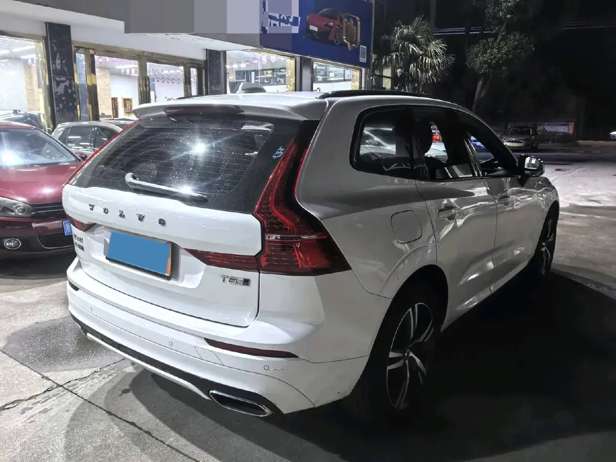 2020 Volvo XC60 2.0T 254HP L4 8AT,autocango,china used car exporter,china ev exporter,chinese used car exporter,chinese used ev exporter