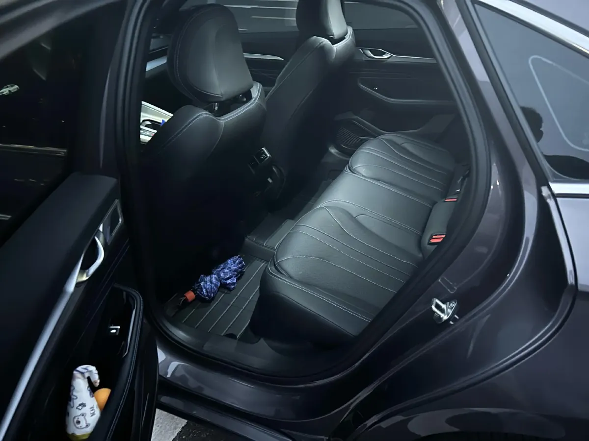 2025 Geely Preface 1.5T 181HP L4 7DCT,autocango,china used car exporter,china ev exporter,chinese used car exporter,chinese used ev exporter