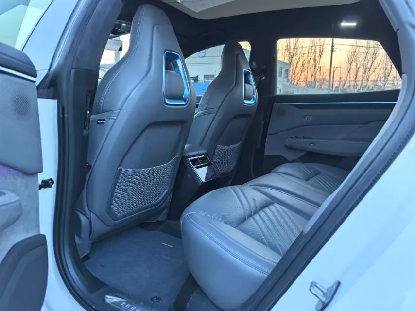 2025 Zeekr 001 BEV 95KWH,autocango,china used car exporter,china ev exporter,chinese used car exporter,chinese used ev exporter