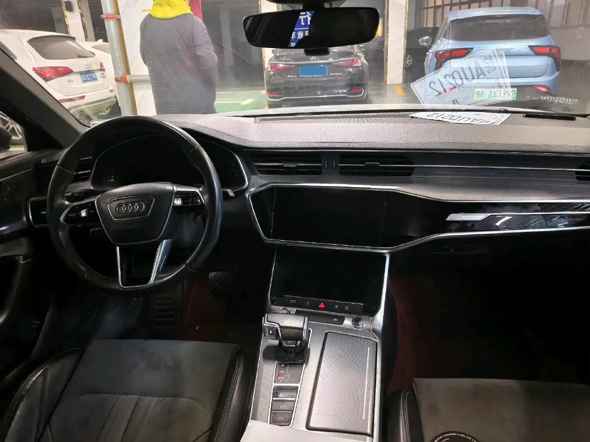 2019 Audi A6L 2.0T 190HP L4 7DCT,autocango,china used car exporter,china ev exporter,chinese used car exporter,chinese used ev exporter