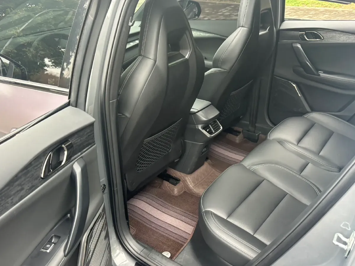 2023 LYNK&CO 06 1.5T 181HP L4 7DCT,autocango,china used car exporter,china ev exporter,chinese used car exporter,chinese used ev exporter