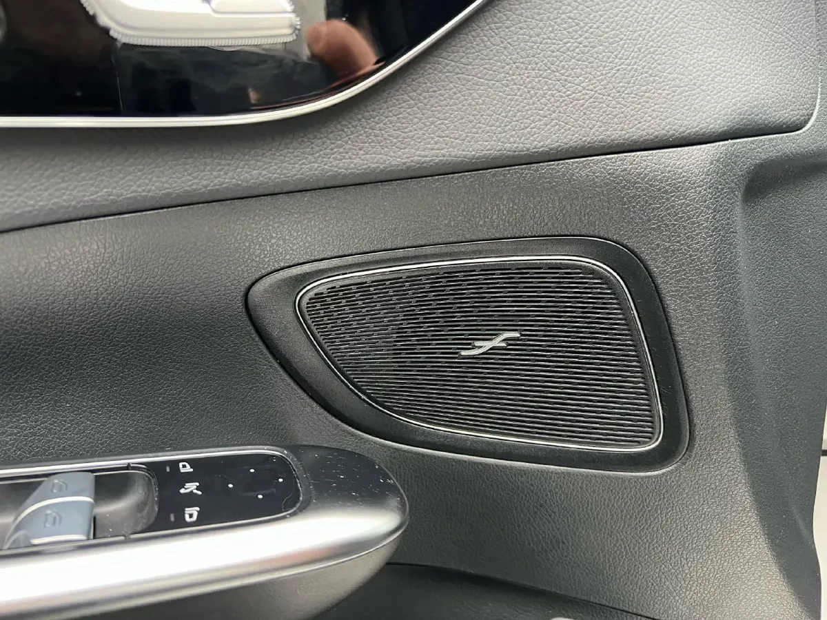 2022 Mercedes-Benz C Class 1.5T 170HP L4 9AT,autocango,china used car exporter,china ev exporter,chinese used car exporter,chinese used ev exporter