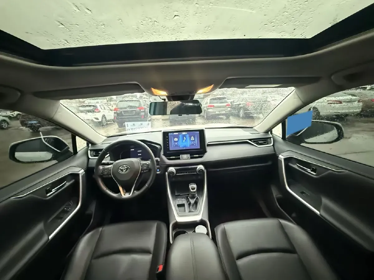 2020 Toyota RAV4 2.0L 171HP L4 CVT,autocango,china used car exporter,china ev exporter,chinese used car exporter,chinese used ev exporter